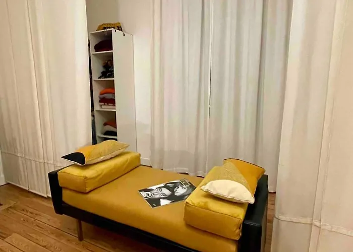 Folies Moderne 3 Proche Gare Villa