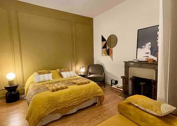 Folies Moderne 3 Proche Gare Villa *