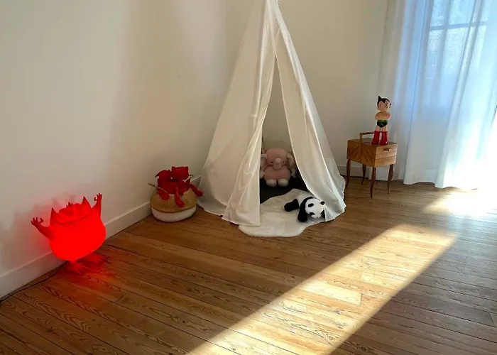 Folies Moderne 3 Proche Gare Villa *